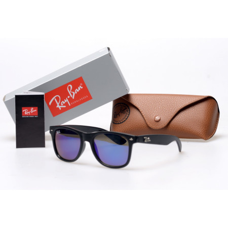 Солнцезащитные очки Ray-Ban Wayfarer 10715